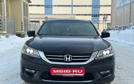 Honda Accord IX рестайлинг, 2013 год, 1 480 000 рублей, 2 фотография