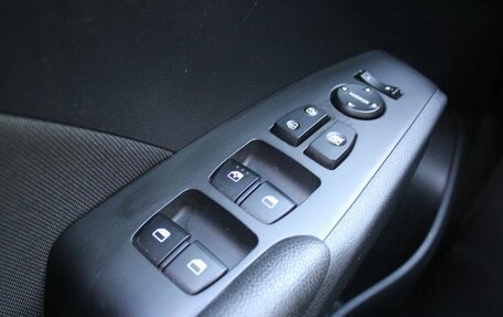 Hyundai Solaris II рестайлинг, 2017 год, 1 229 000 рублей, 14 фотография