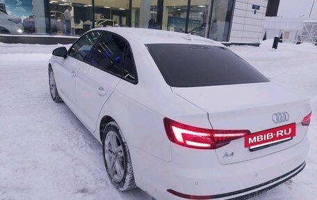 Audi A4, 2019 год, 1 950 000 рублей, 4 фотография