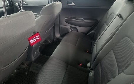 KIA Sportage IV рестайлинг, 2018 год, 2 099 000 рублей, 19 фотография