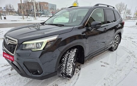 Subaru Forester, 2018 год, 1 970 000 рублей, 2 фотография