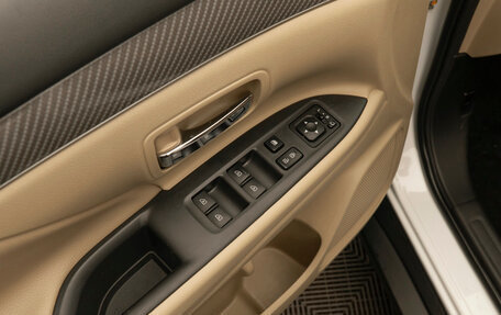 Mitsubishi Outlander III рестайлинг 3, 2021 год, 2 840 000 рублей, 20 фотография