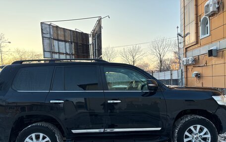 Toyota Land Cruiser 200, 2017 год, 5 500 000 рублей, 6 фотография