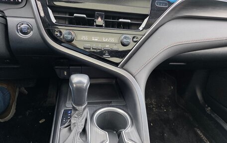 Toyota Camry, 2023 год, 3 750 000 рублей, 14 фотография