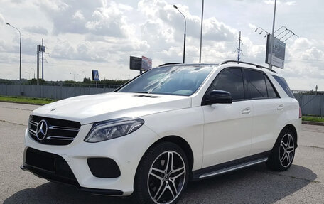 Mercedes-Benz GLE, 2017 год, 4 700 000 рублей, 3 фотография