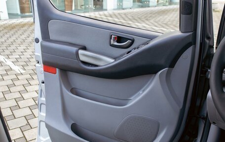 Hyundai Grand Starex Grand Starex I рестайлинг 2, 2012 год, 1 495 000 рублей, 12 фотография