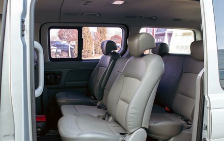 Hyundai Grand Starex Grand Starex I рестайлинг 2, 2012 год, 1 495 000 рублей, 17 фотография