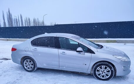 Peugeot 408 I рестайлинг, 2015 год, 650 000 рублей, 2 фотография