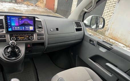 Volkswagen Caravelle T5, 2013 год, 1 750 000 рублей, 11 фотография