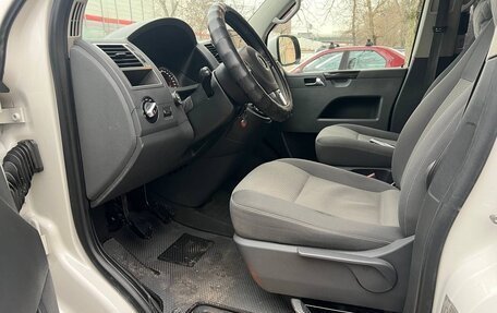 Volkswagen Caravelle T5, 2013 год, 1 750 000 рублей, 8 фотография