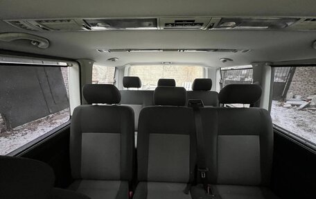 Volkswagen Caravelle T5, 2013 год, 1 750 000 рублей, 12 фотография
