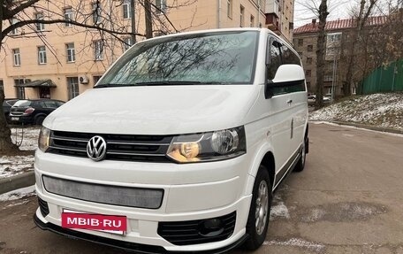 Volkswagen Caravelle T5, 2013 год, 1 750 000 рублей, 3 фотография