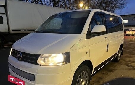 Volkswagen Caravelle T5, 2013 год, 1 750 000 рублей, 33 фотография