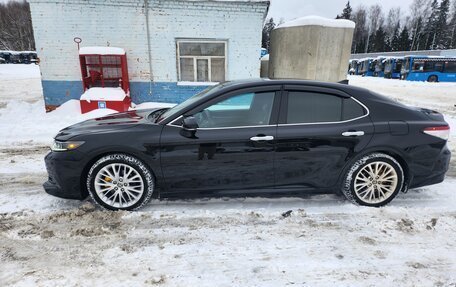 Toyota Camry, 2019 год, 2 900 000 рублей, 2 фотография