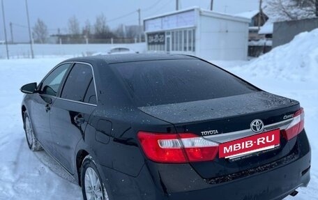 Toyota Camry, 2013 год, 1 570 000 рублей, 6 фотография