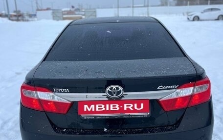 Toyota Camry, 2013 год, 1 570 000 рублей, 5 фотография