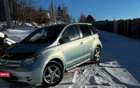 Toyota Ist II, 2005 год, 590 000 рублей, 1 фотография