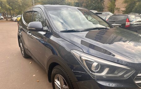 Hyundai Santa Fe III рестайлинг, 2016 год, 1 800 000 рублей, 2 фотография