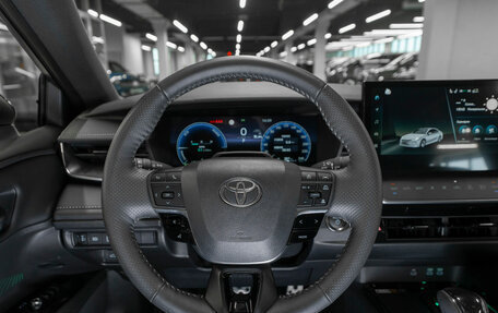 Toyota Camry, 2025 год, 4 300 000 рублей, 11 фотография