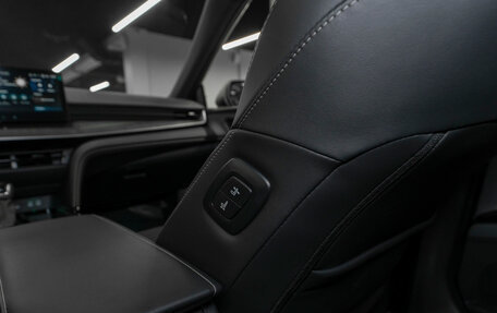 Toyota Camry, 2025 год, 4 300 000 рублей, 16 фотография