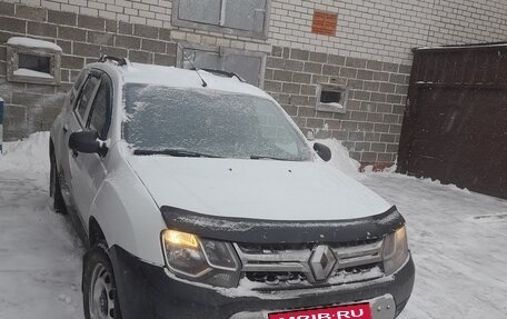 Renault Duster I рестайлинг, 2018 год, 750 000 рублей, 3 фотография