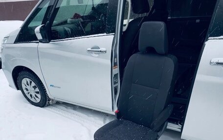 Nissan Serena IV, 2018 год, 2 350 000 рублей, 6 фотография