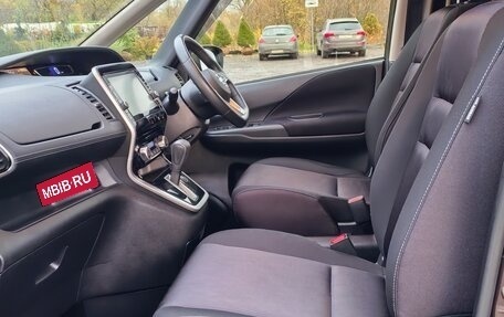 Nissan Serena IV, 2018 год, 1 985 000 рублей, 13 фотография