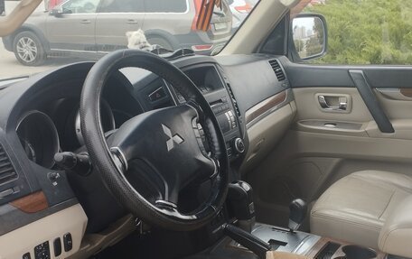 Mitsubishi Pajero IV, 2007 год, 1 350 000 рублей, 7 фотография