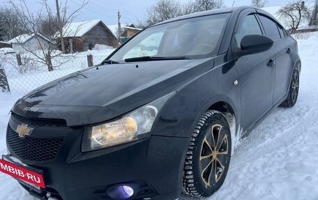 Chevrolet Cruze II, 2010 год, 650 000 рублей, 2 фотография