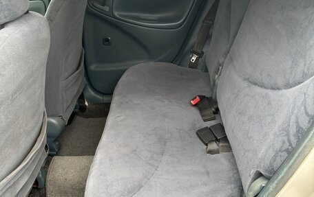 Toyota Vitz, 2001 год, 410 000 рублей, 8 фотография