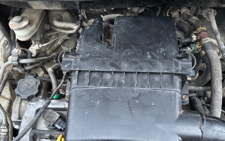 Toyota Vitz, 2001 год, 410 000 рублей, 24 фотография