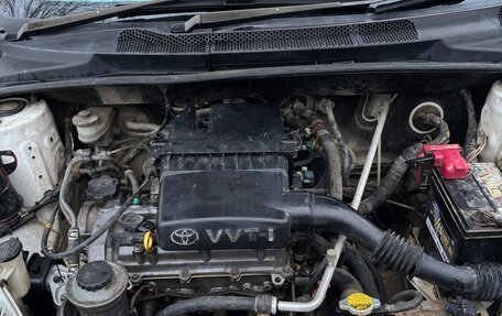 Toyota Vitz, 2001 год, 410 000 рублей, 25 фотография