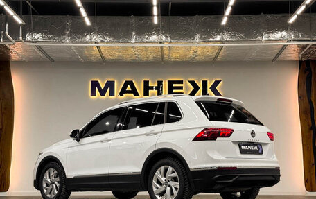 Volkswagen Tiguan II, 2021 год, 3 050 000 рублей, 6 фотография