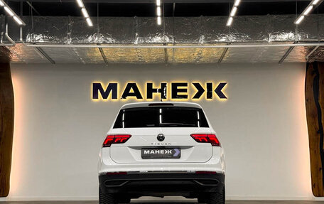 Volkswagen Tiguan II, 2021 год, 3 050 000 рублей, 5 фотография