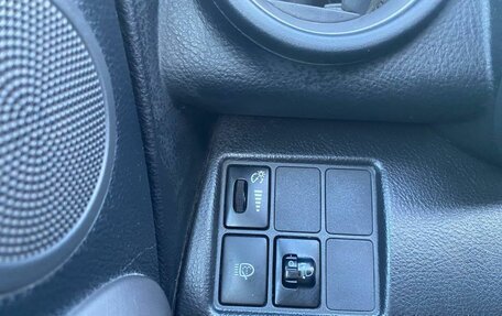 Toyota RAV4, 2006 год, 1 050 000 рублей, 16 фотография