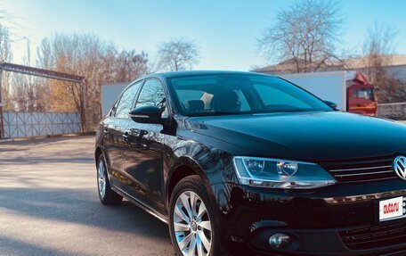 Volkswagen Jetta VI, 2012 год, 880 000 рублей, 4 фотография