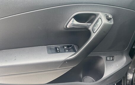 Volkswagen Polo VI (EU Market), 2012 год, 650 000 рублей, 12 фотография