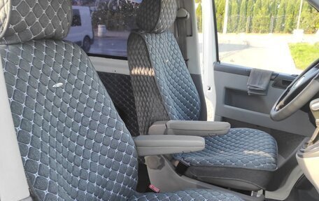 Volkswagen Transporter T5 рестайлинг, 2004 год, 1 300 000 рублей, 3 фотография