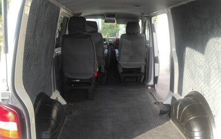 Volkswagen Transporter T5 рестайлинг, 2004 год, 1 300 000 рублей, 6 фотография