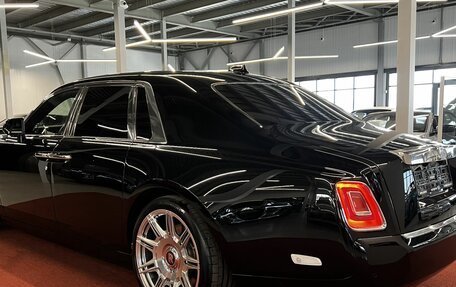 Rolls-Royce Phantom VIII, 2019 год, 46 500 000 рублей, 5 фотография