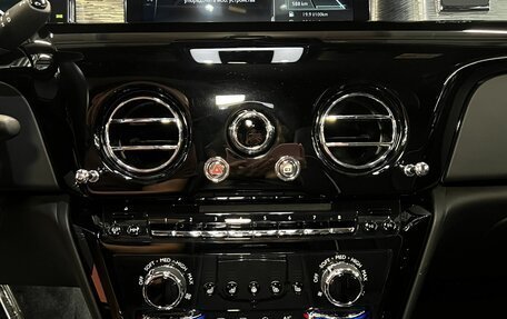 Rolls-Royce Phantom VIII, 2019 год, 46 500 000 рублей, 13 фотография