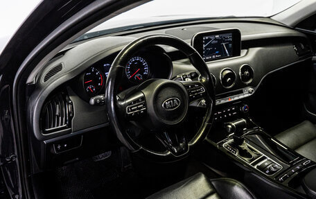 KIA Stinger I, 2019 год, 2 800 000 рублей, 9 фотография