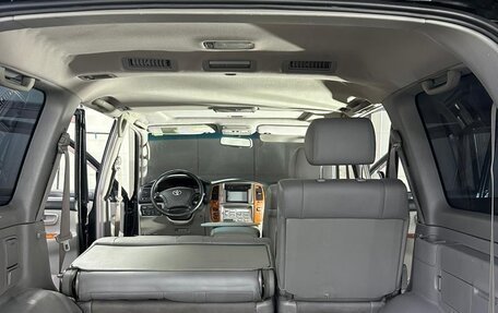 Toyota Land Cruiser 100 рестайлинг 2, 2006 год, 2 680 000 рублей, 12 фотография