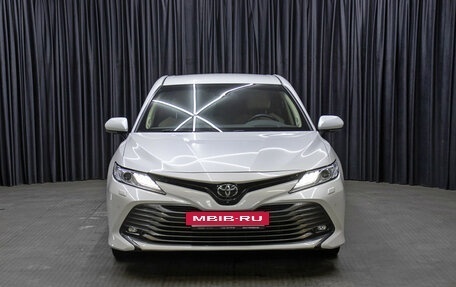 Toyota Camry, 2020 год, 3 398 000 рублей, 2 фотография