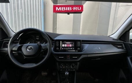 Skoda Rapid II, 2021 год, 930 000 рублей, 10 фотография