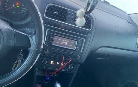 Volkswagen Polo VI (EU Market), 2013 год, 660 000 рублей, 11 фотография