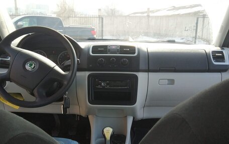 Skoda Fabia II, 2008 год, 450 000 рублей, 9 фотография