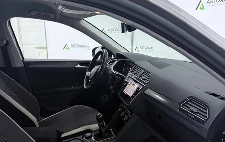 Volkswagen Tiguan II, 2020 год, 2 498 000 рублей, 9 фотография