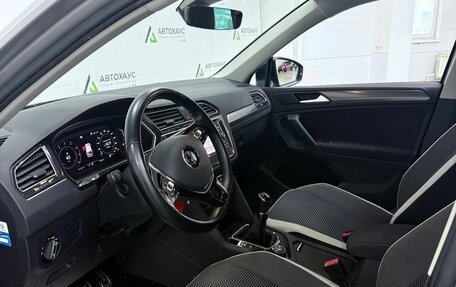 Volkswagen Tiguan II, 2020 год, 2 498 000 рублей, 12 фотография