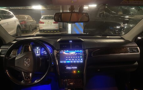 Toyota Camry, 2017 год, 1 850 000 рублей, 8 фотография